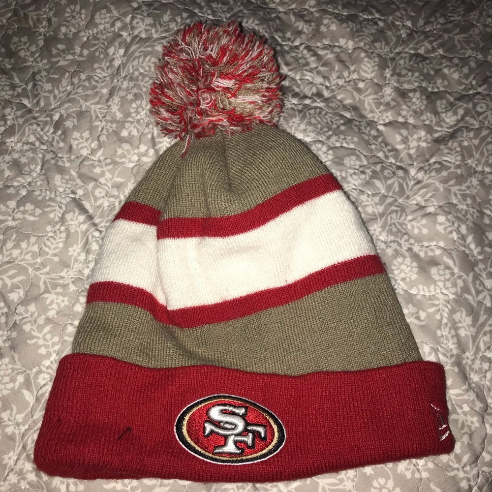 San Francisco 49er Beanie with Pom Pom